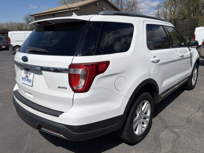 2019 Ford Explorer XLT - Photo 6